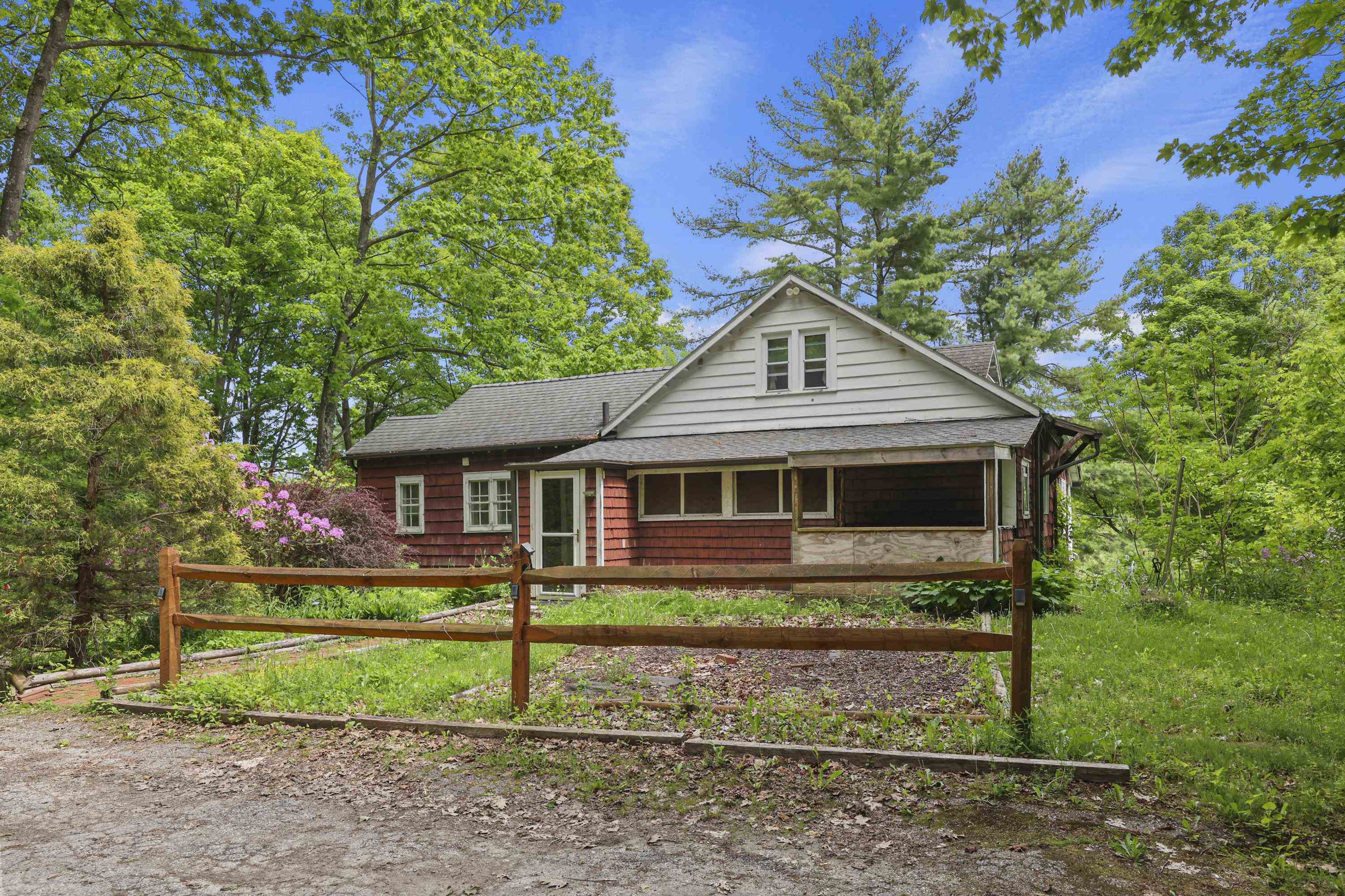 348 Center Street Pownal, VT 05261 - Photo 8 of 17