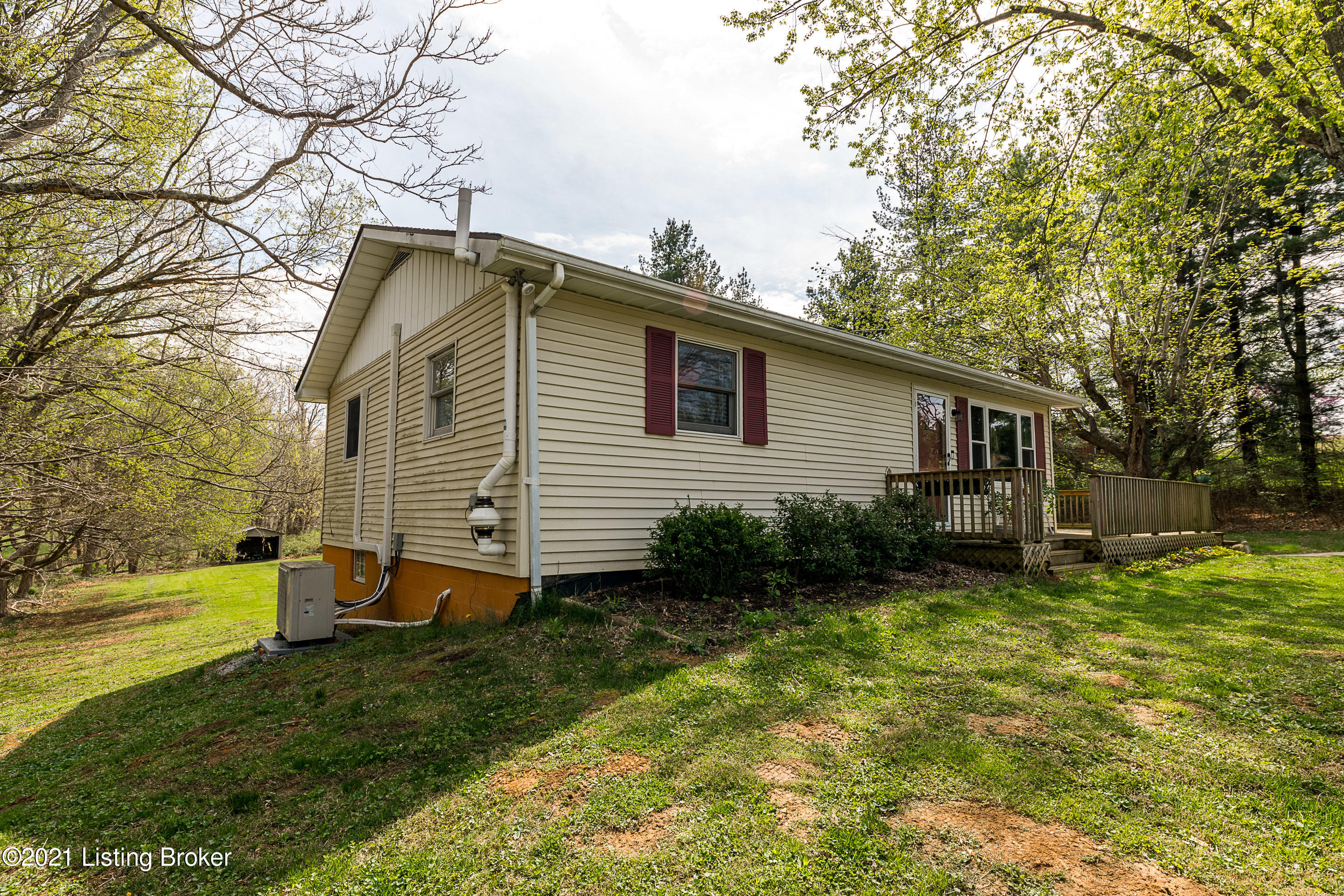 2552 Kepley Road Georgetown, IN 47122 - Photo 3 of 38 DHI-3