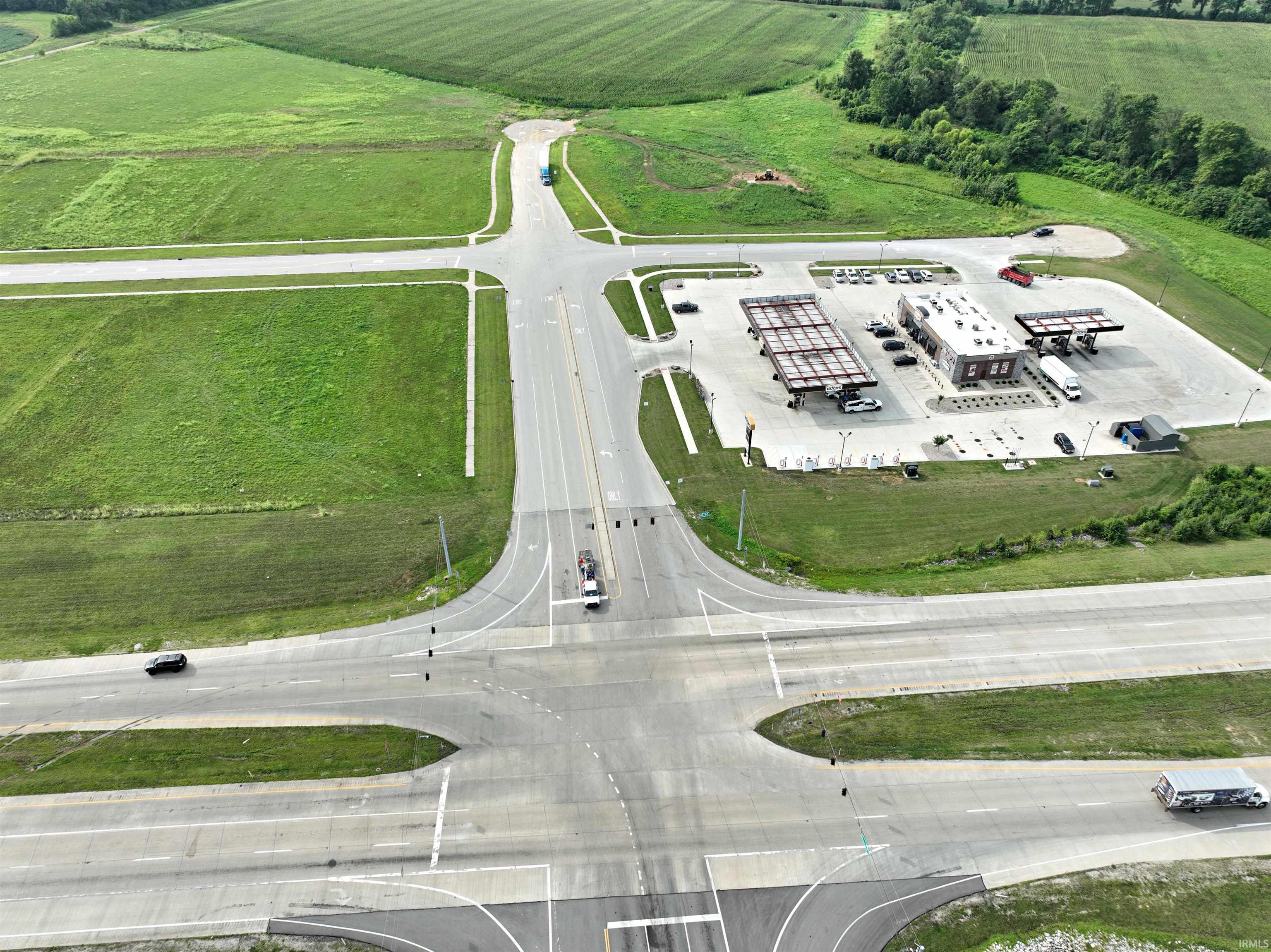 8 Gateway Crossing Washington, IN 47501 - Photo 2 of 10