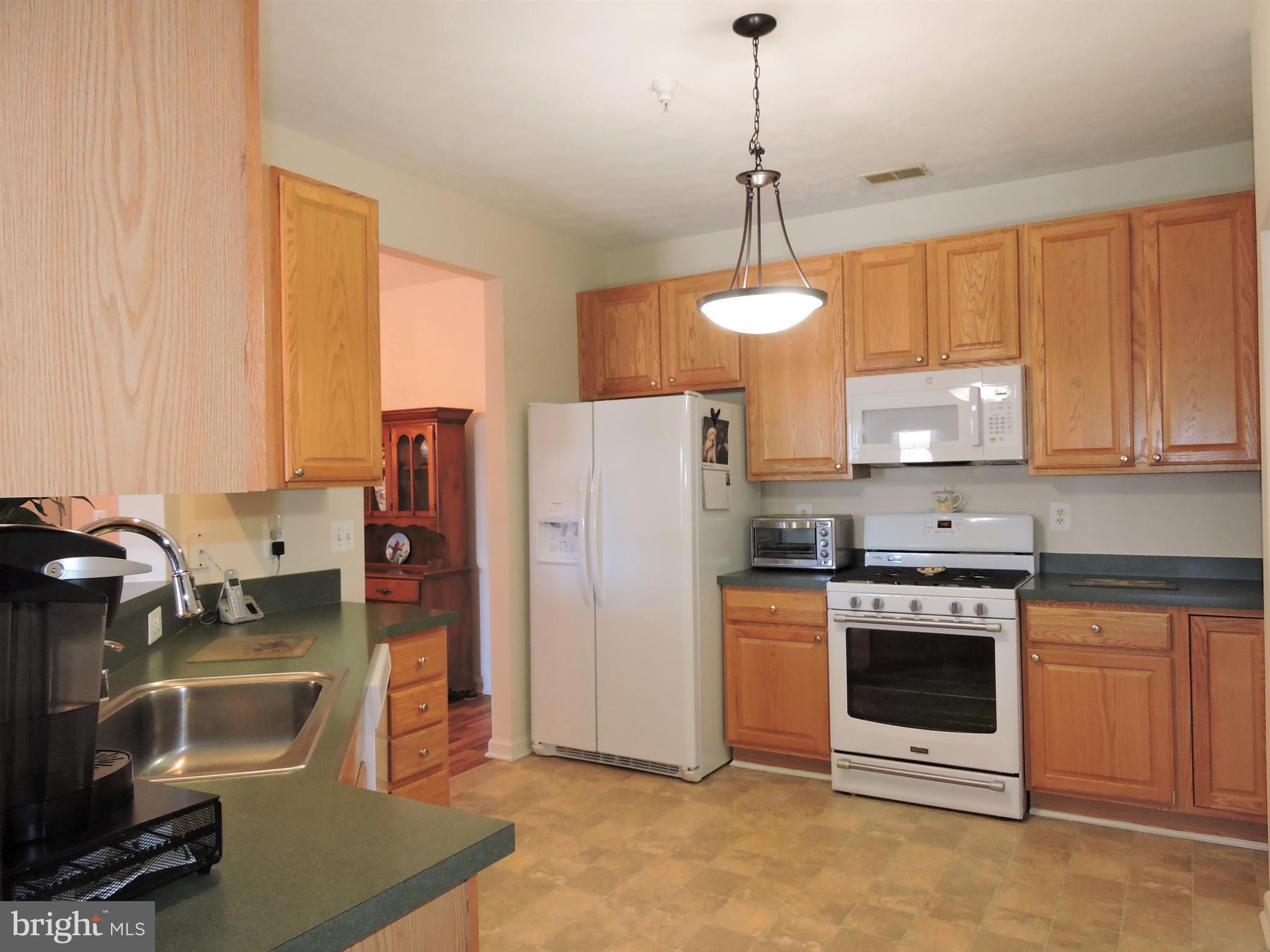 5254 Glenthorne Court Rosedale, MD 21237 - Photo 15 of 45