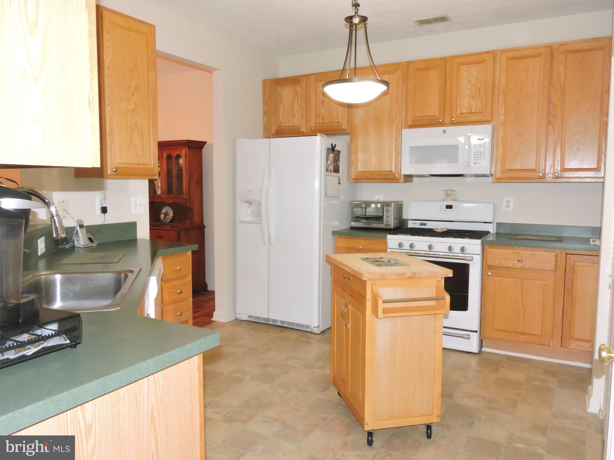 5254 Glenthorne Court Rosedale, MD 21237 - Photo 17 of 45