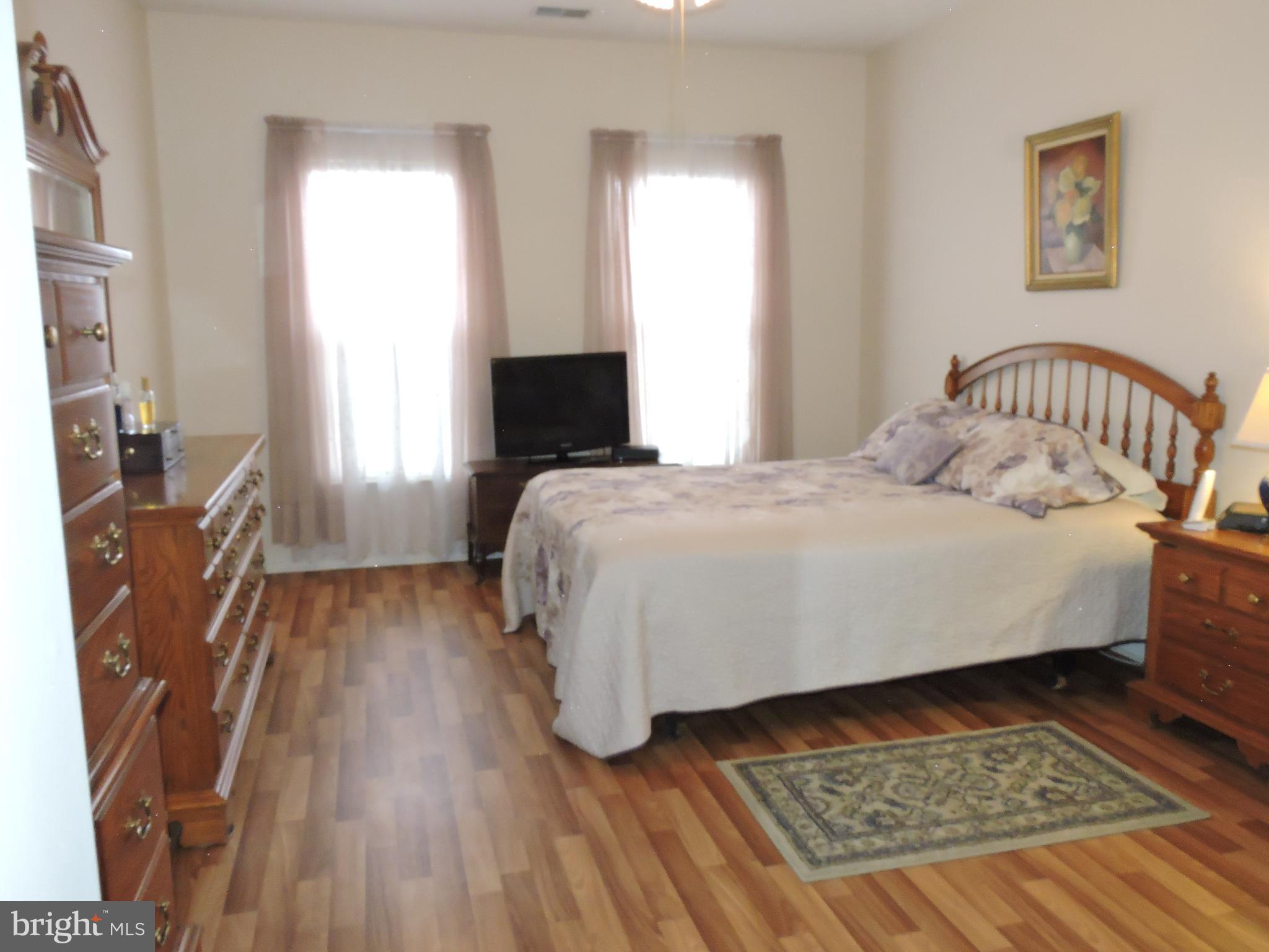 5254 Glenthorne Court Rosedale, MD 21237 - Photo 22 of 45 Owners suite