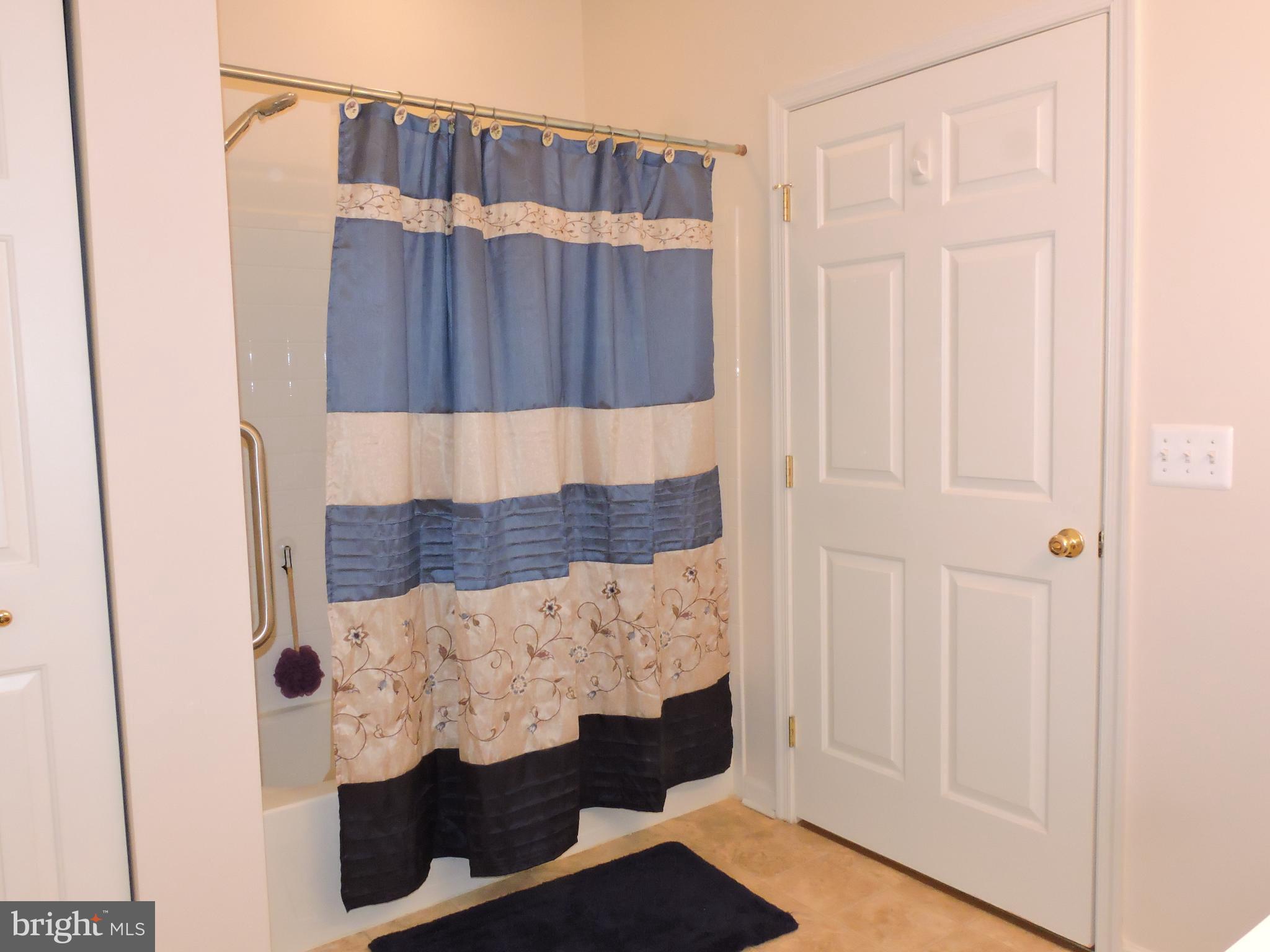 5254 Glenthorne Court Rosedale, MD 21237 - Photo 24 of 45 Owners bath