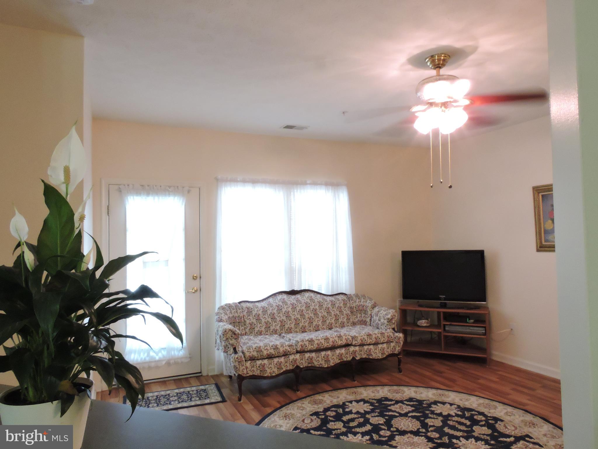 5254 Glenthorne Court Rosedale, MD 21237 - Photo 6 of 45