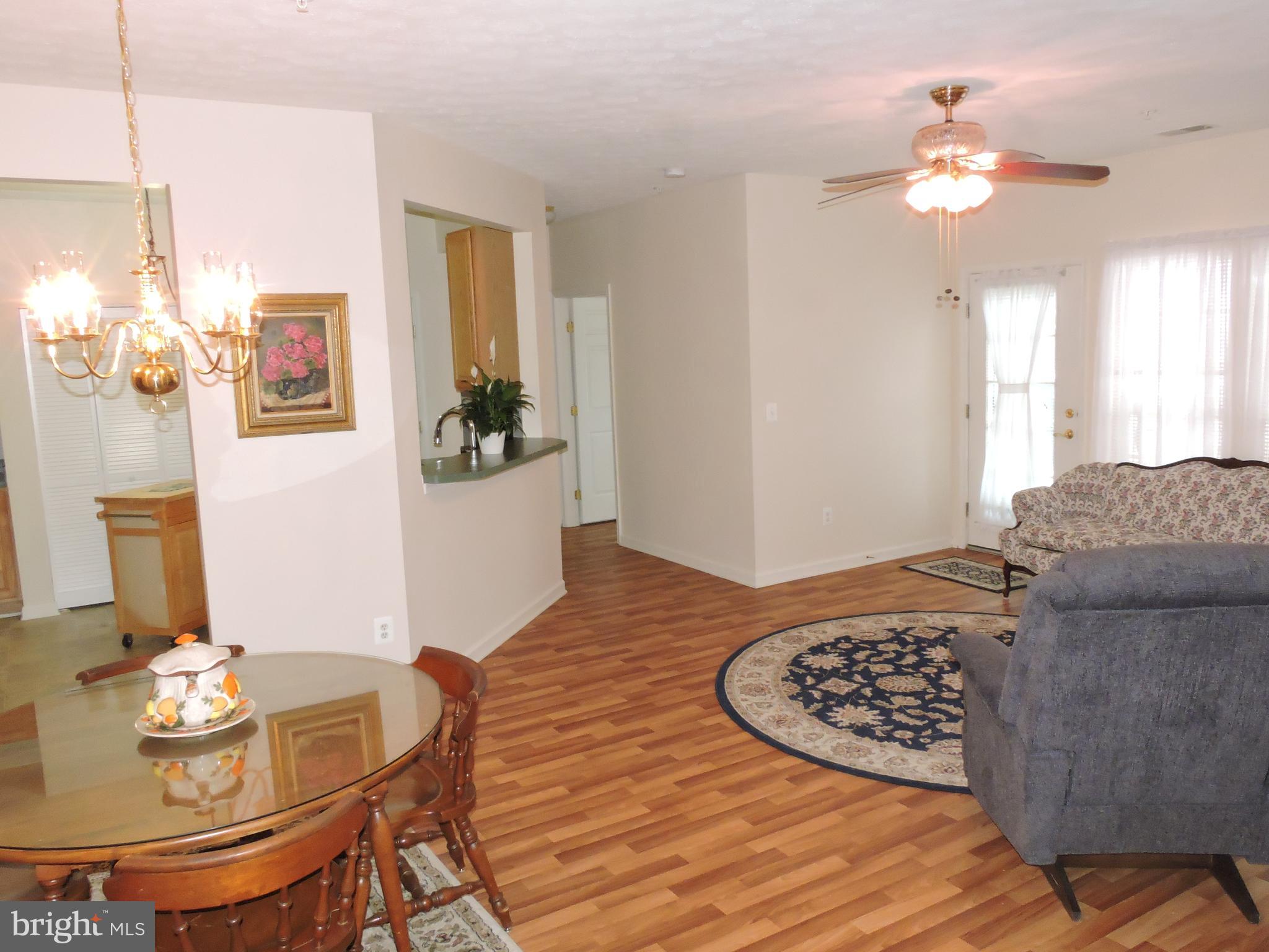 5254 Glenthorne Court Rosedale, MD 21237 - Photo 7 of 45