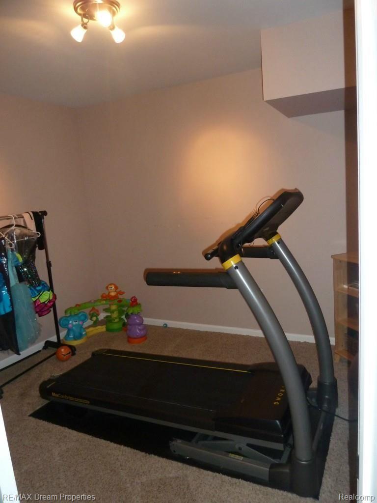 47890 Gladstone Road Canton, MI 48188 - Photo 37 of 45 EXERCISE ROOM.jpg
