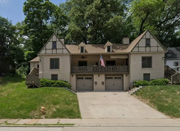 $222,500 | 1732-1734 Jersey Ridge Road, Davenport, IA 52803