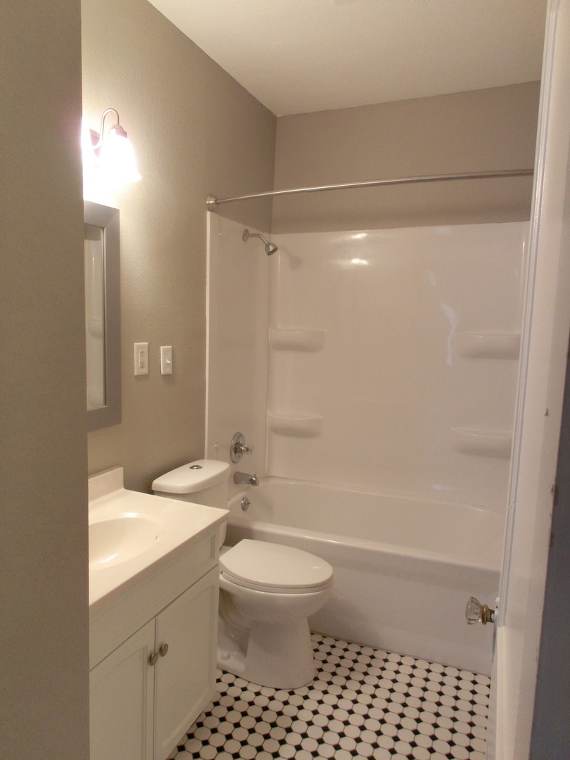 1732-1734 Jersey Ridge Road Davenport, IA 52803 - Photo 10 of 15