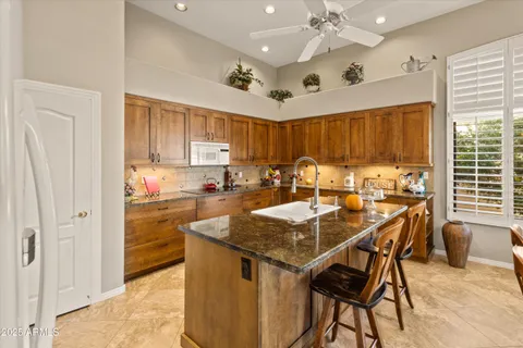 $1,850,000 | 8201 East Kalil Drive, Scottsdale, AZ 85260