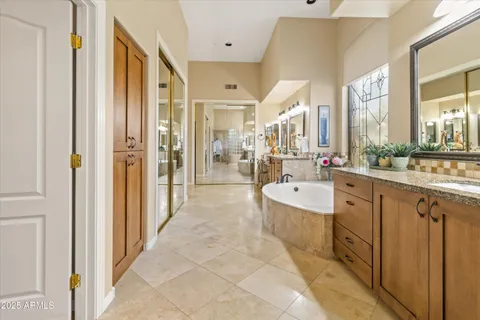 $1,850,000 | 8201 East Kalil Drive, Scottsdale, AZ 85260