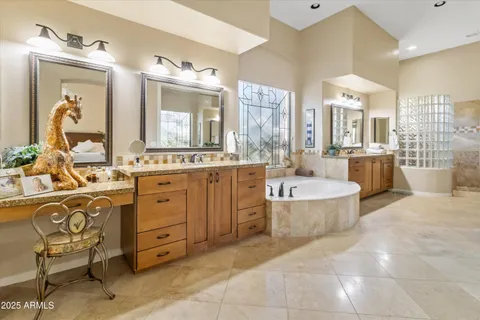$1,850,000 | 8201 East Kalil Drive, Scottsdale, AZ 85260