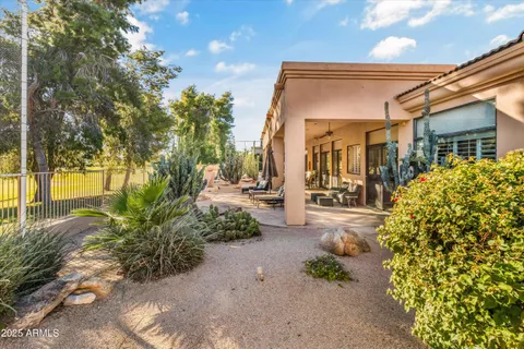 $1,850,000 | 8201 East Kalil Drive, Scottsdale, AZ 85260