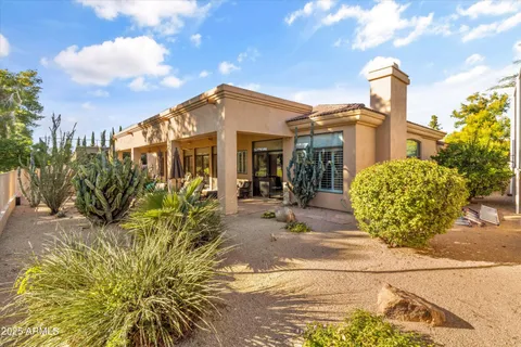 $1,850,000 | 8201 East Kalil Drive, Scottsdale, AZ 85260