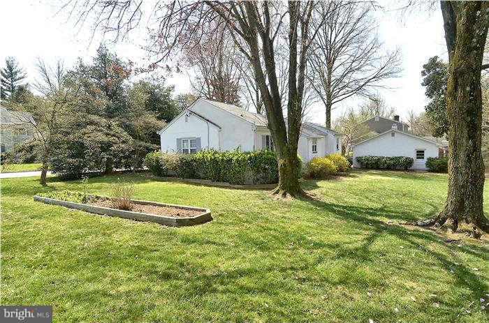 101 Aberdeen Road Rockville, MD 20850 - Photo 27 of 27 Side & Back View
