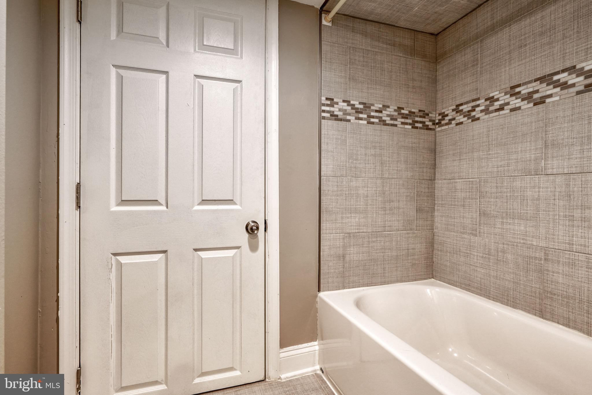 17 South Tremont Road Baltimore, MD 21229 - Photo 40 of 46 Gallery Image 40
