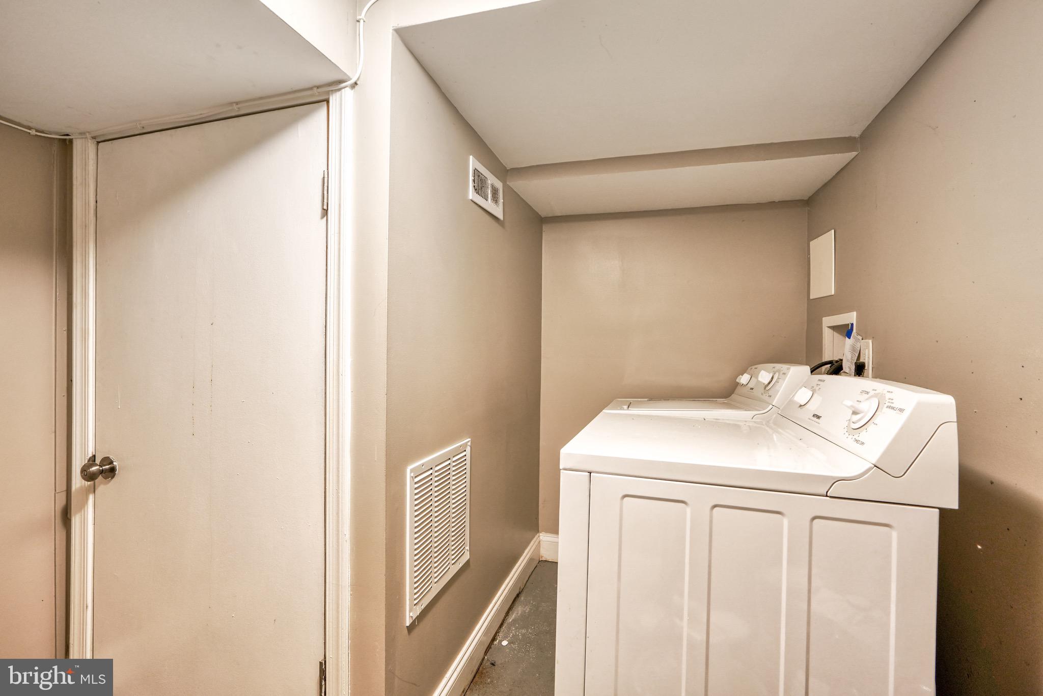 17 South Tremont Road Baltimore, MD 21229 - Photo 41 of 46 Gallery Image 41