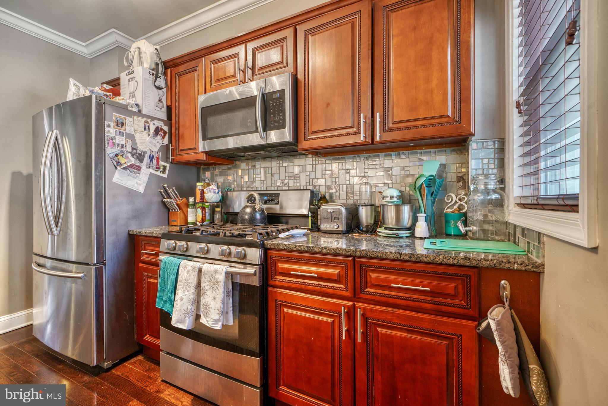 17 South Tremont Road Baltimore, MD 21229 - Photo 9 of 46 Gallery Image 9