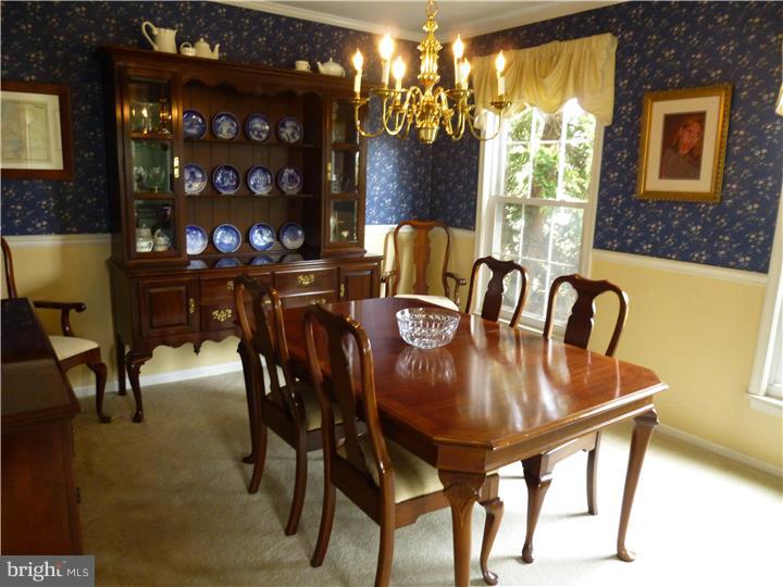 558 Lamplighter Road Horsham, PA 19044 - Photo 3 of 25 Dining Room
