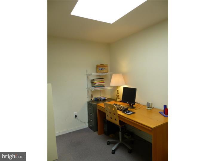 558 Lamplighter Road Horsham, PA 19044 - Photo 21 of 25 Office / Study