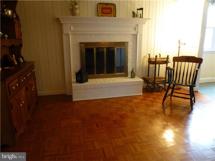 558 Lamplighter Road Horsham, PA 19044 - Photo 8 of 25 Fireplace