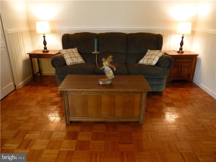558 Lamplighter Road Horsham, PA 19044 - Photo 9 of 25 Family Room