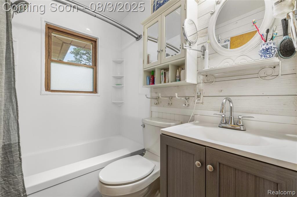44940 Tyler Road Belleville, MI 48111 - Photo 20 of 25 Gallery Image 20