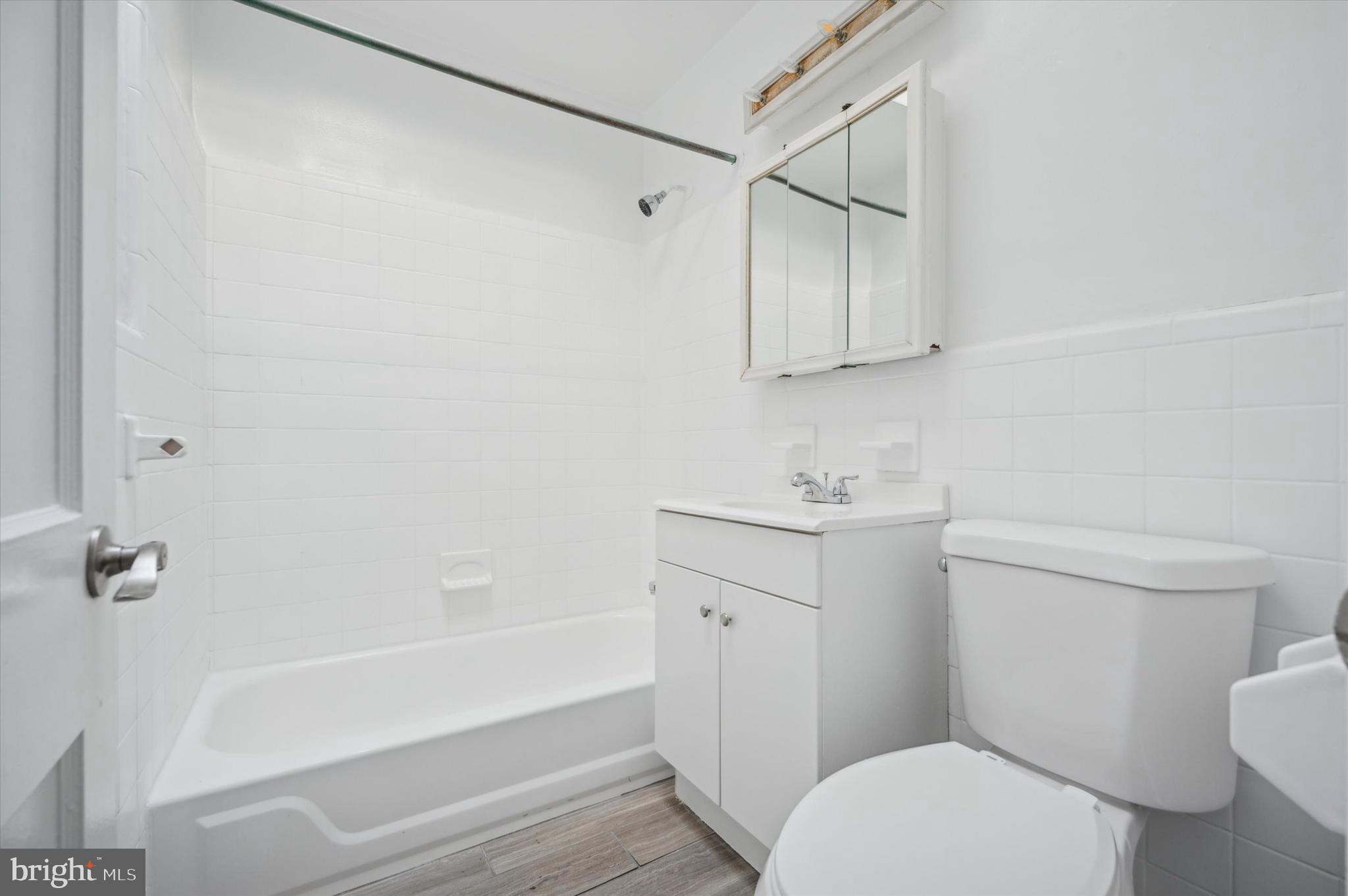 7720 Rugby Street Philadelphia, PA 19150 - Photo 9 of 12 Full Bathroom