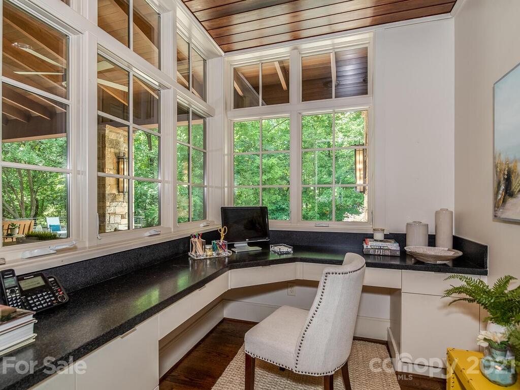 8424 Eagle Glen Charlotte, NC 28210 - Photo 21 of 48 a room with a large window