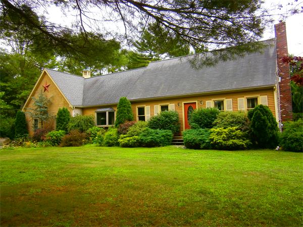 4 Old Schoolhouse Road Rochester, MA 02770 - Photo 2 of 25