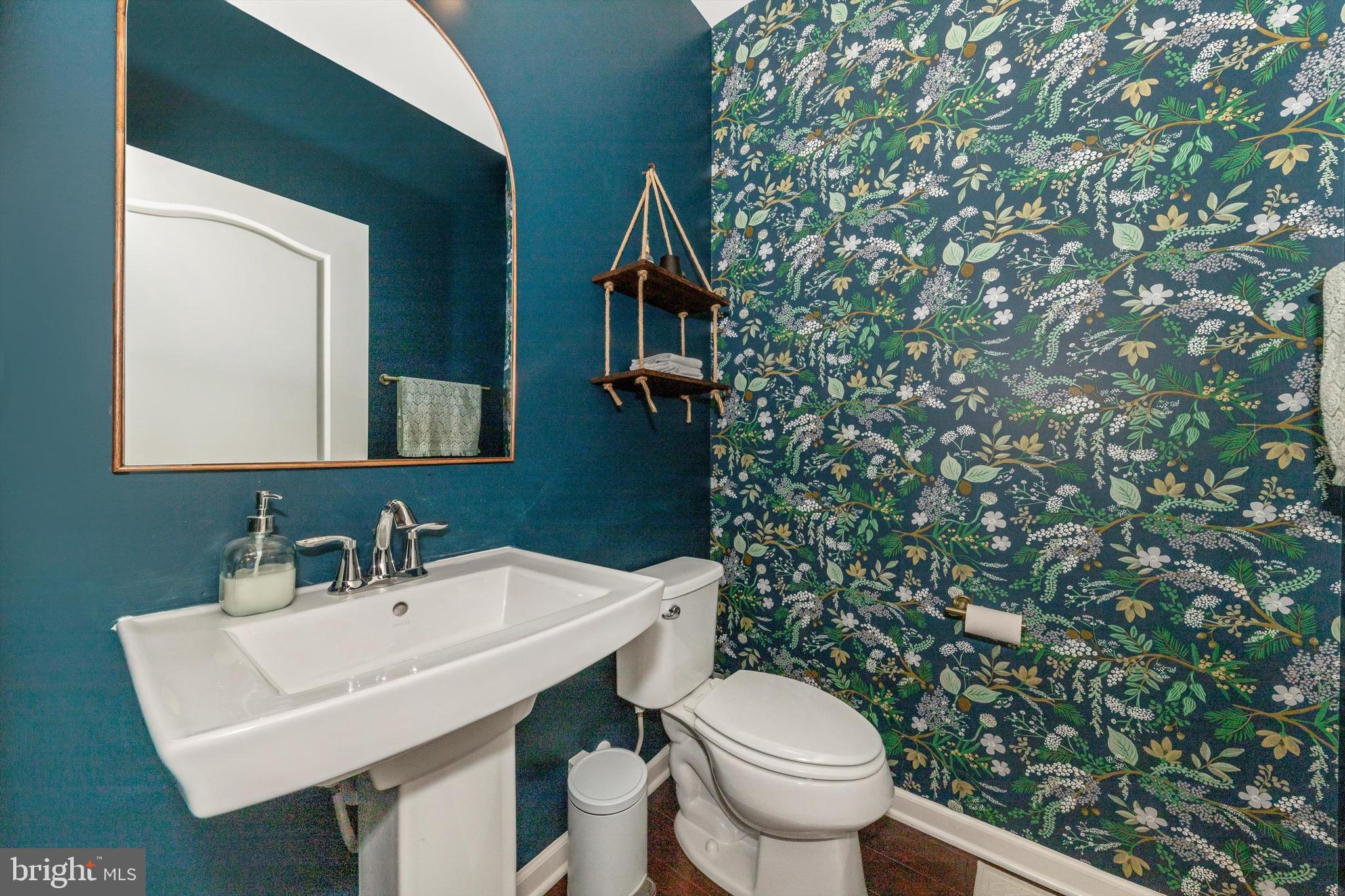 8473 Randell Ridge Road Frederick, MD 21704 - Photo 19 of 48 Main Level Guest Half Bath