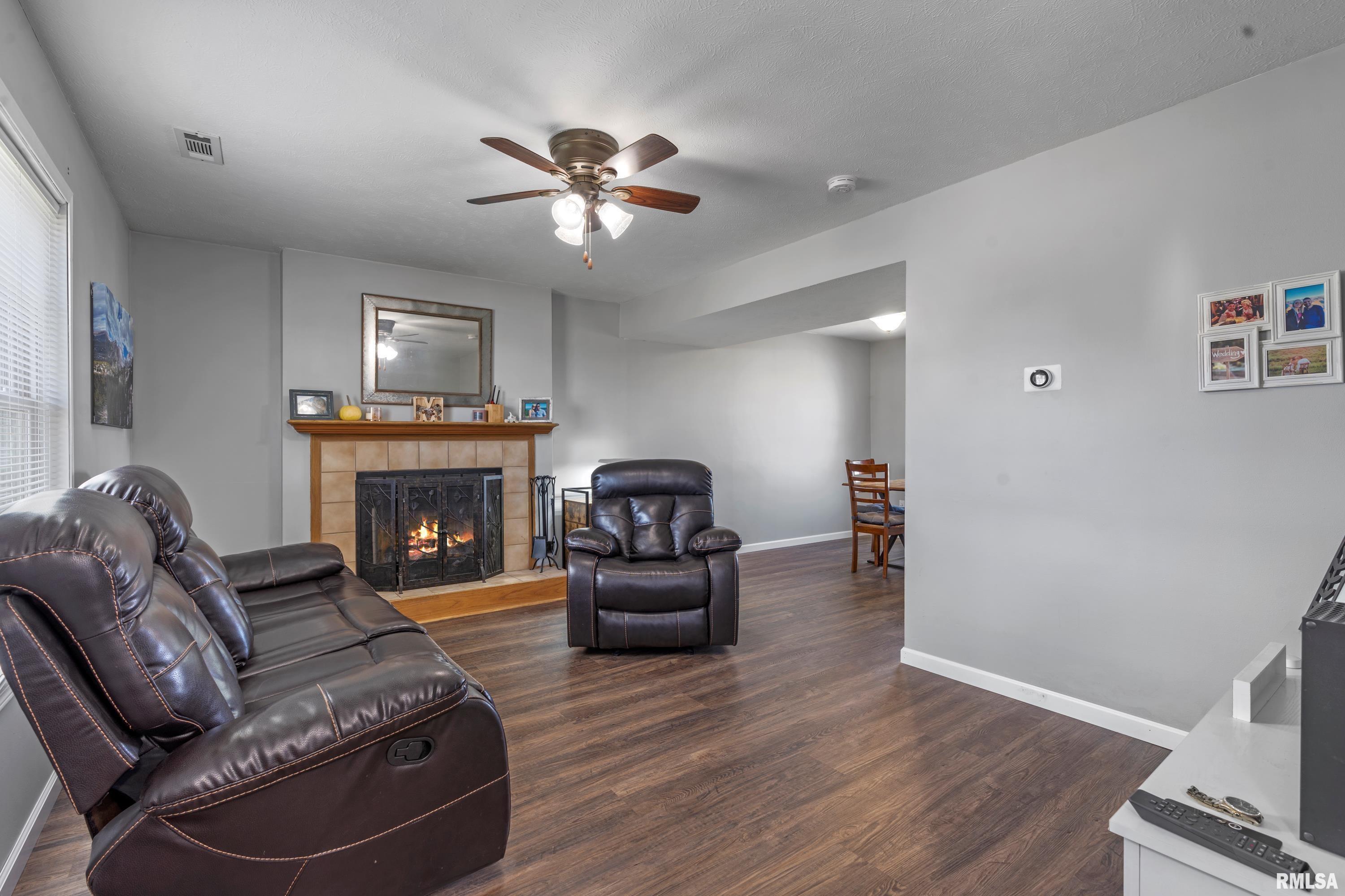 2453 Basil Drive Springfield, IL 62707 - Photo 10 of 41 Gallery Image 10