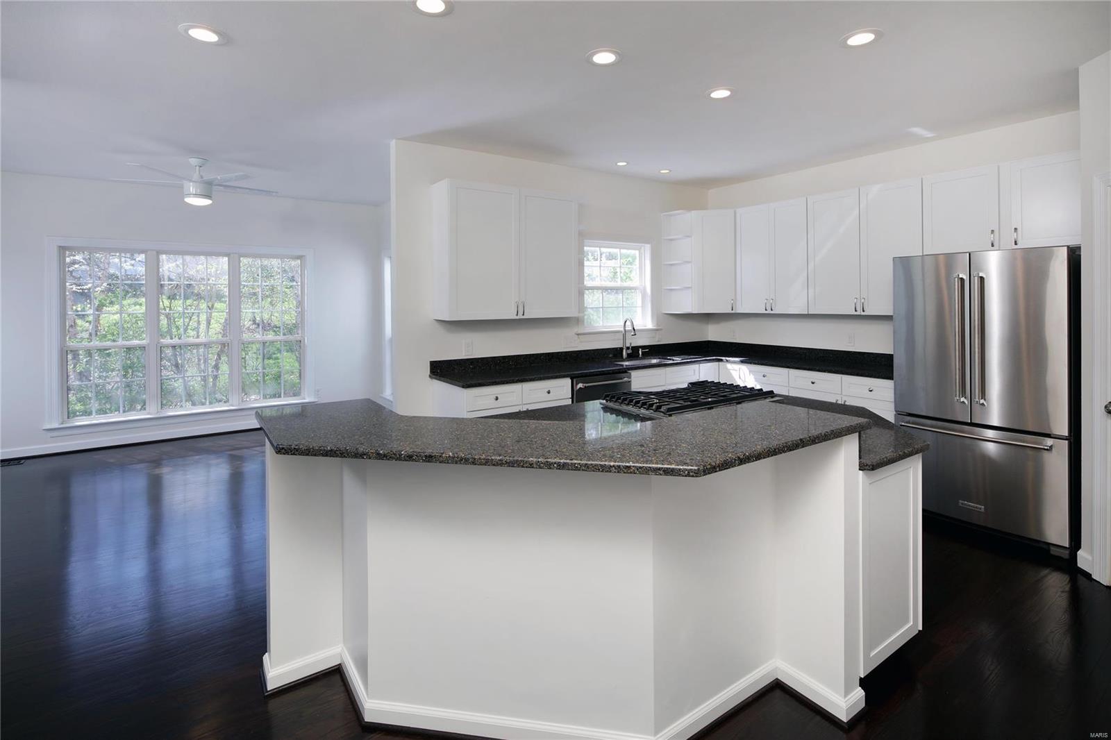 801 North Spoede Road St. Louis, MO 63141 - Photo 11 of 31 Gallery Image 11