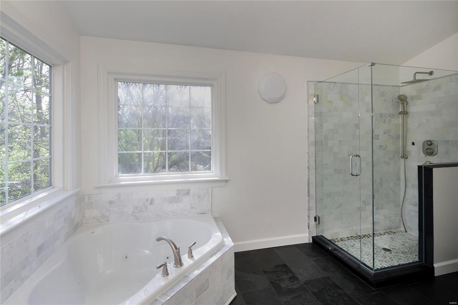 801 North Spoede Road St. Louis, MO 63141 - Photo 20 of 31 Gallery Image 20