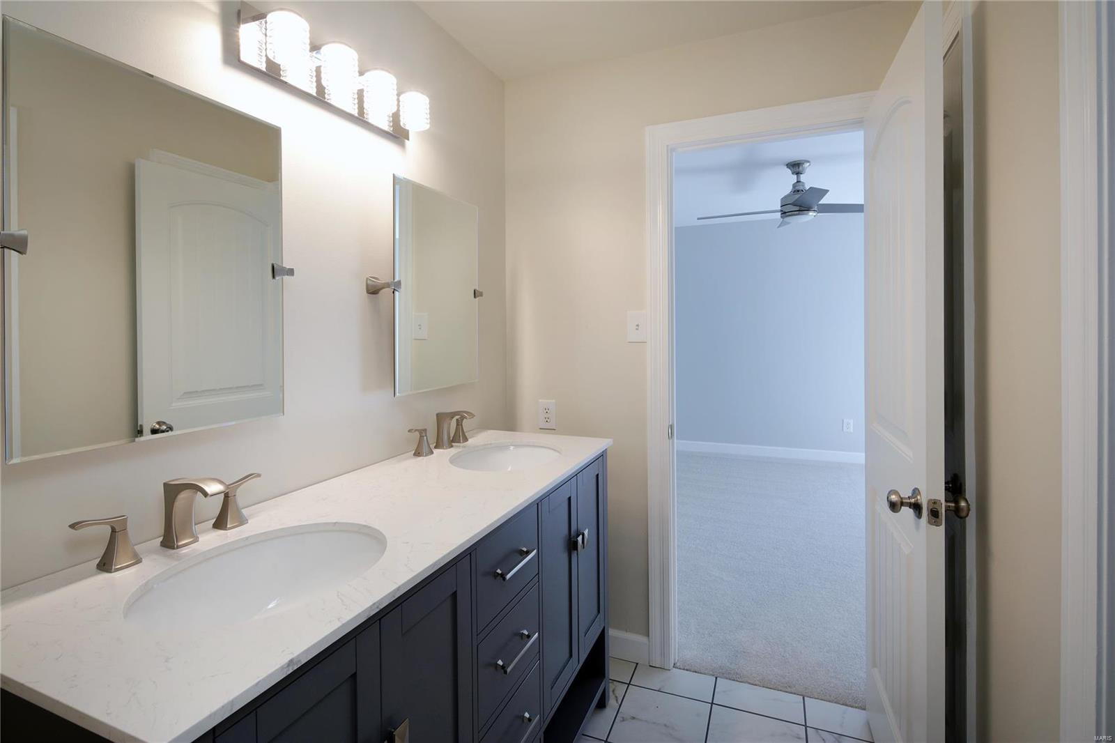801 North Spoede Road St. Louis, MO 63141 - Photo 25 of 31 Gallery Image 25