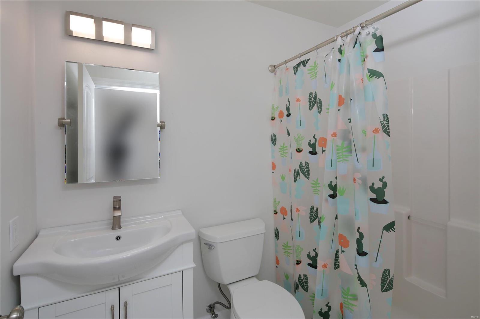 801 North Spoede Road St. Louis, MO 63141 - Photo 26 of 31 Gallery Image 26