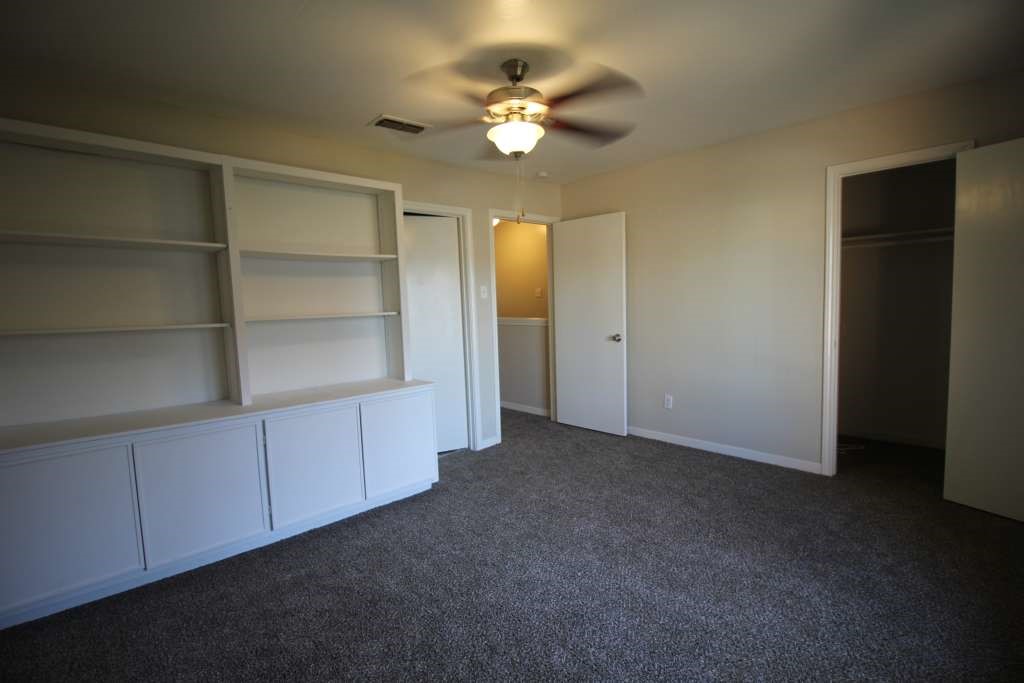 6601 Wanda Lane Houston, TX 77074 - Photo 8 of 11