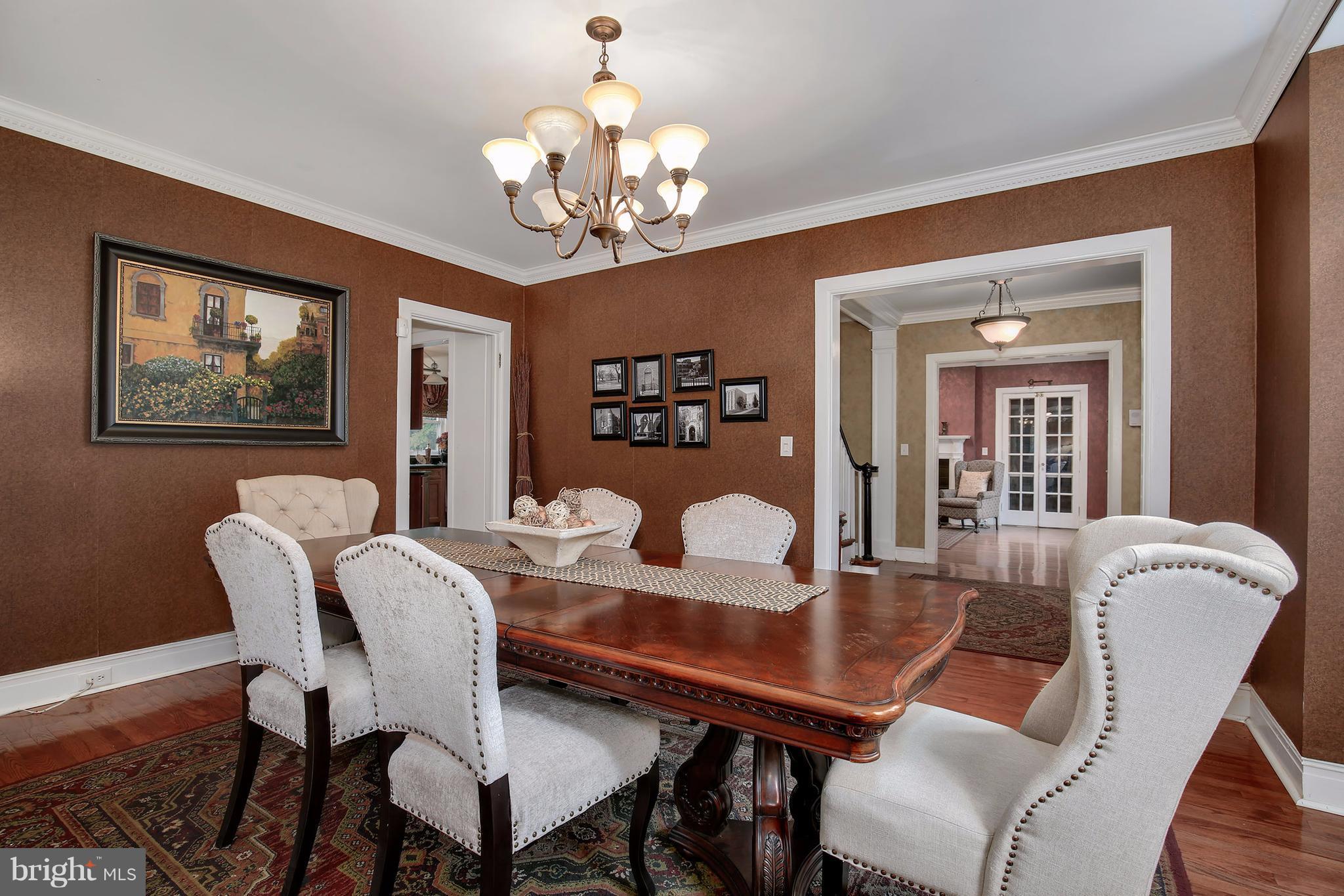 524 Overdale Road Baltimore, MD 21229 - Photo 11 of 30 Dining Room