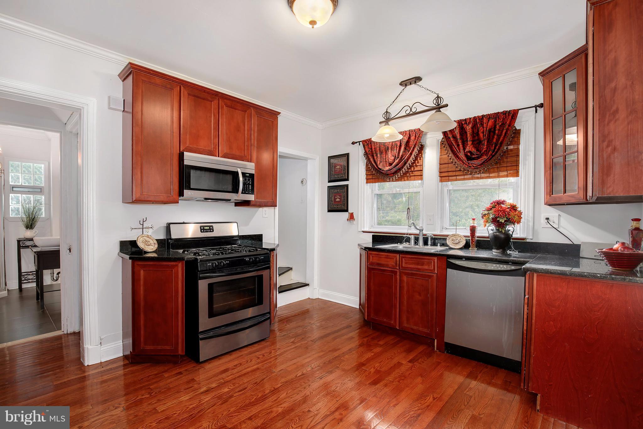 524 Overdale Road Baltimore, MD 21229 - Photo 14 of 30 Kitchen