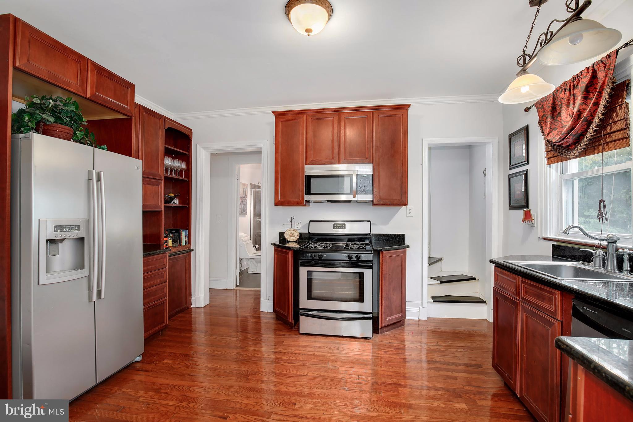 524 Overdale Road Baltimore, MD 21229 - Photo 15 of 30 Kitchen
