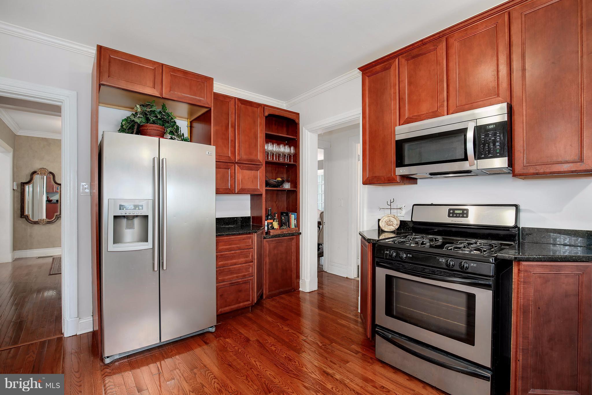 524 Overdale Road Baltimore, MD 21229 - Photo 17 of 30 Kitchen