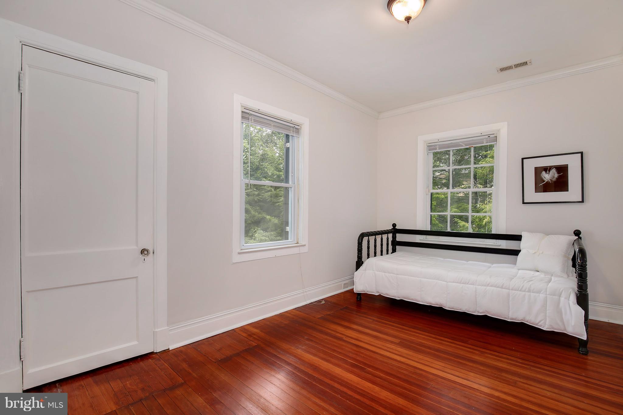 524 Overdale Road Baltimore, MD 21229 - Photo 21 of 30 Bedroom