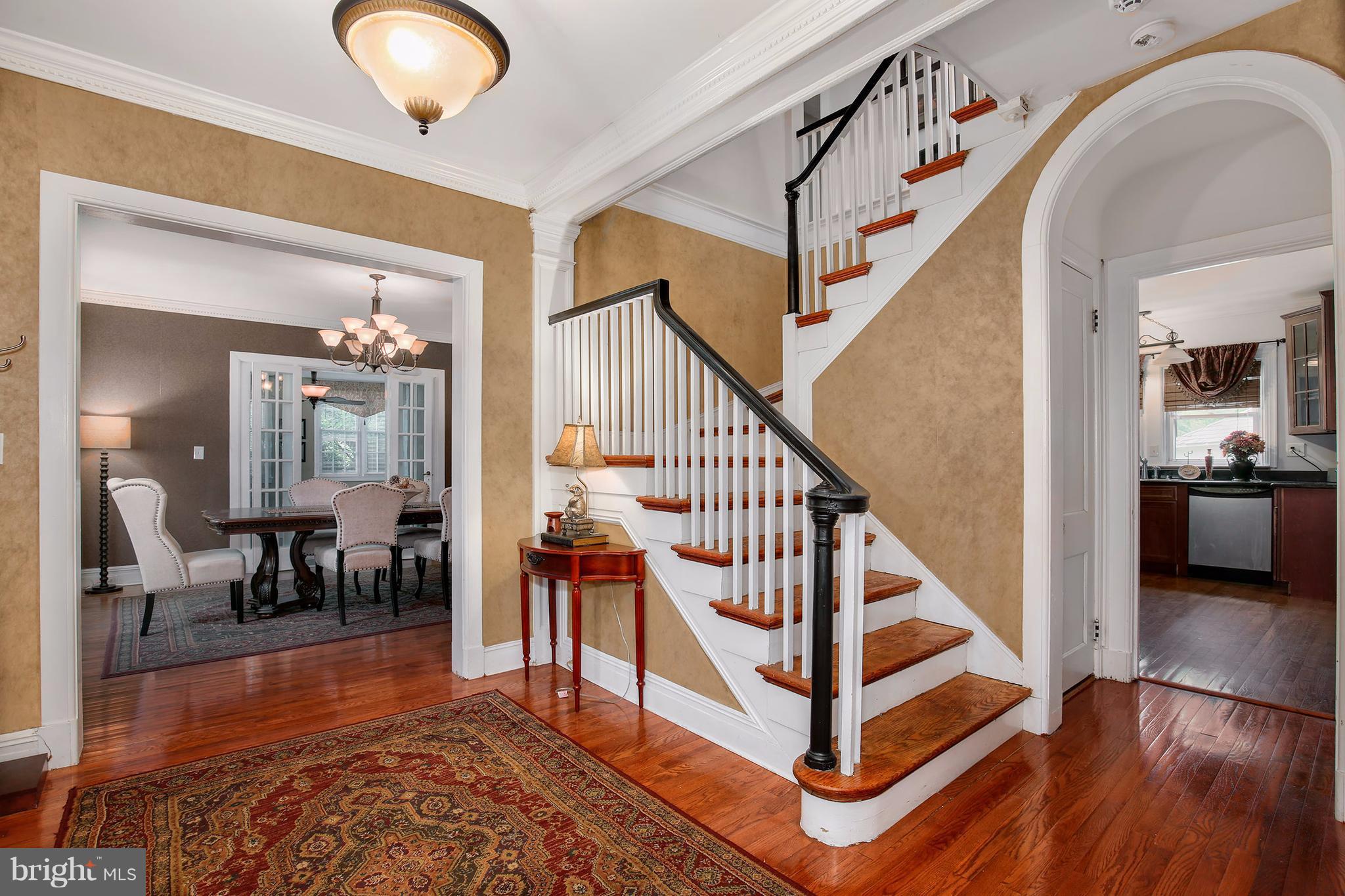 524 Overdale Road Baltimore, MD 21229 - Photo 4 of 30 Interior (General)
