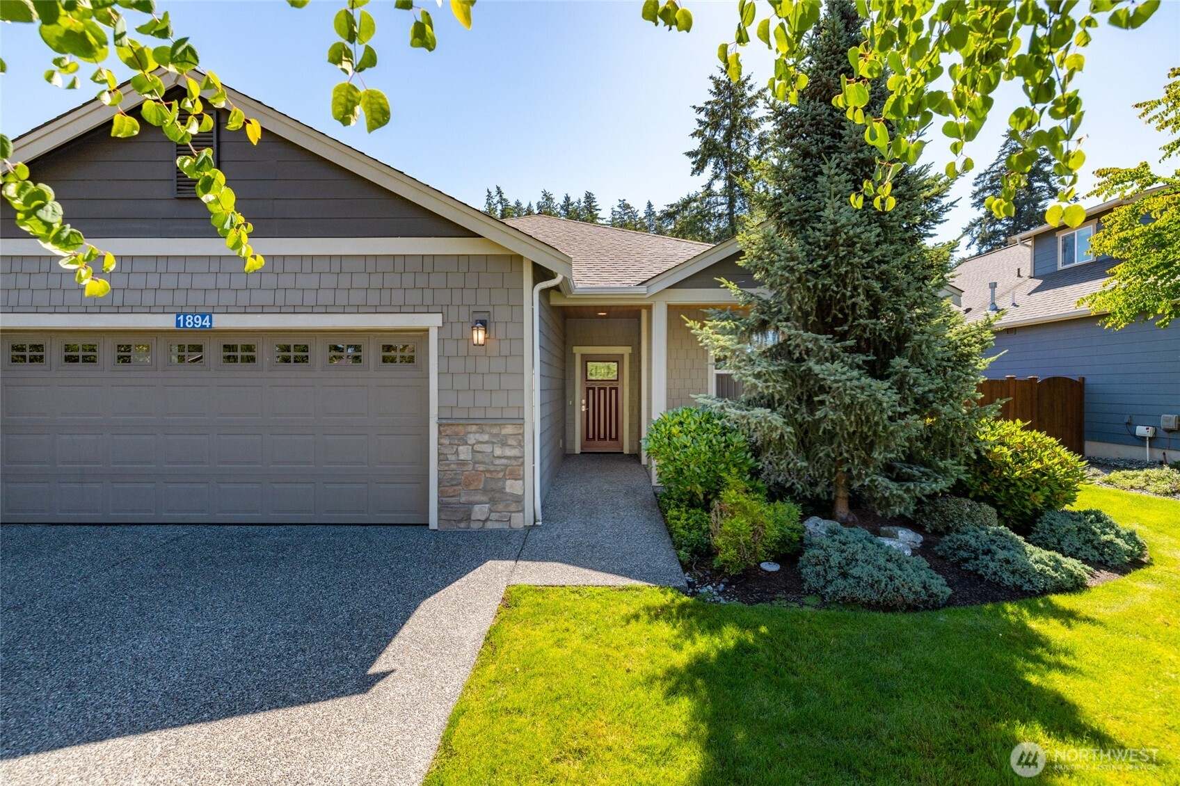 1894 Silver Loop Mount Vernon, WA 98274 - Photo 3 of 38
