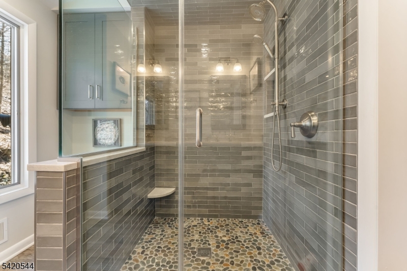 828 Star View Way Bridgewater, NJ 08807 - Photo 19 of 39