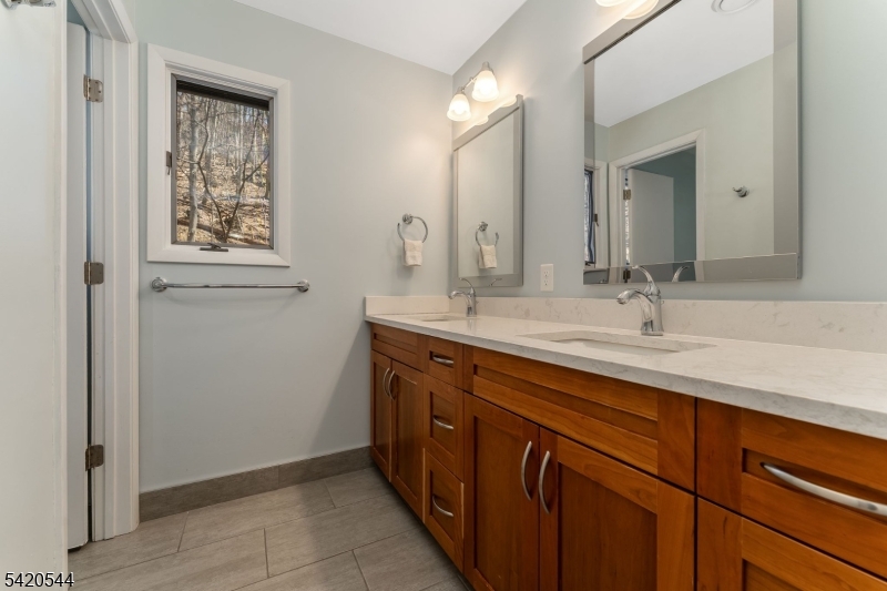 828 Star View Way Bridgewater, NJ 08807 - Photo 23 of 39