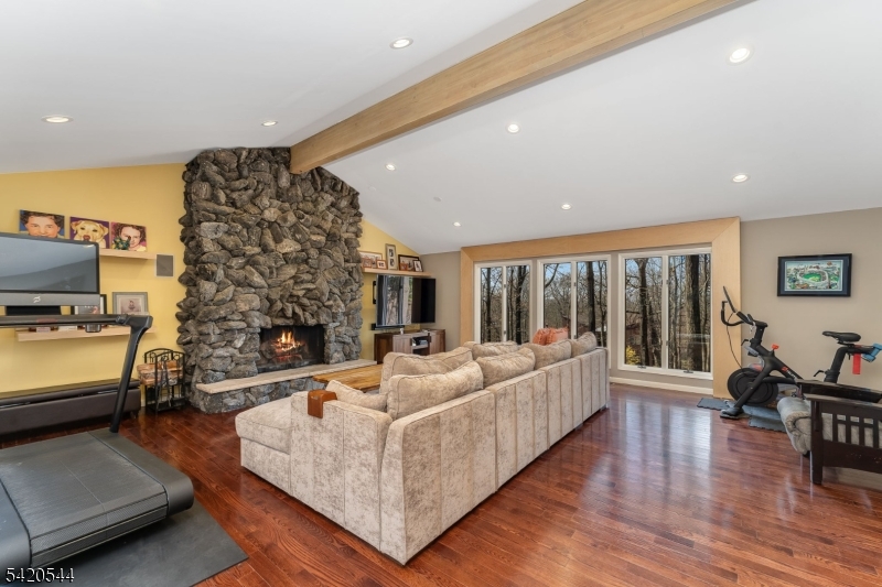 828 Star View Way Bridgewater, NJ 08807 - Photo 8 of 39