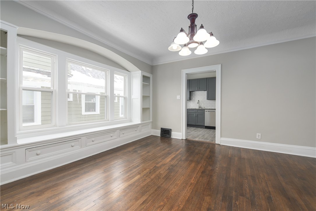 3306 East Overlook Road Cleveland Heights, OH 44118 - Photo 20 of 35