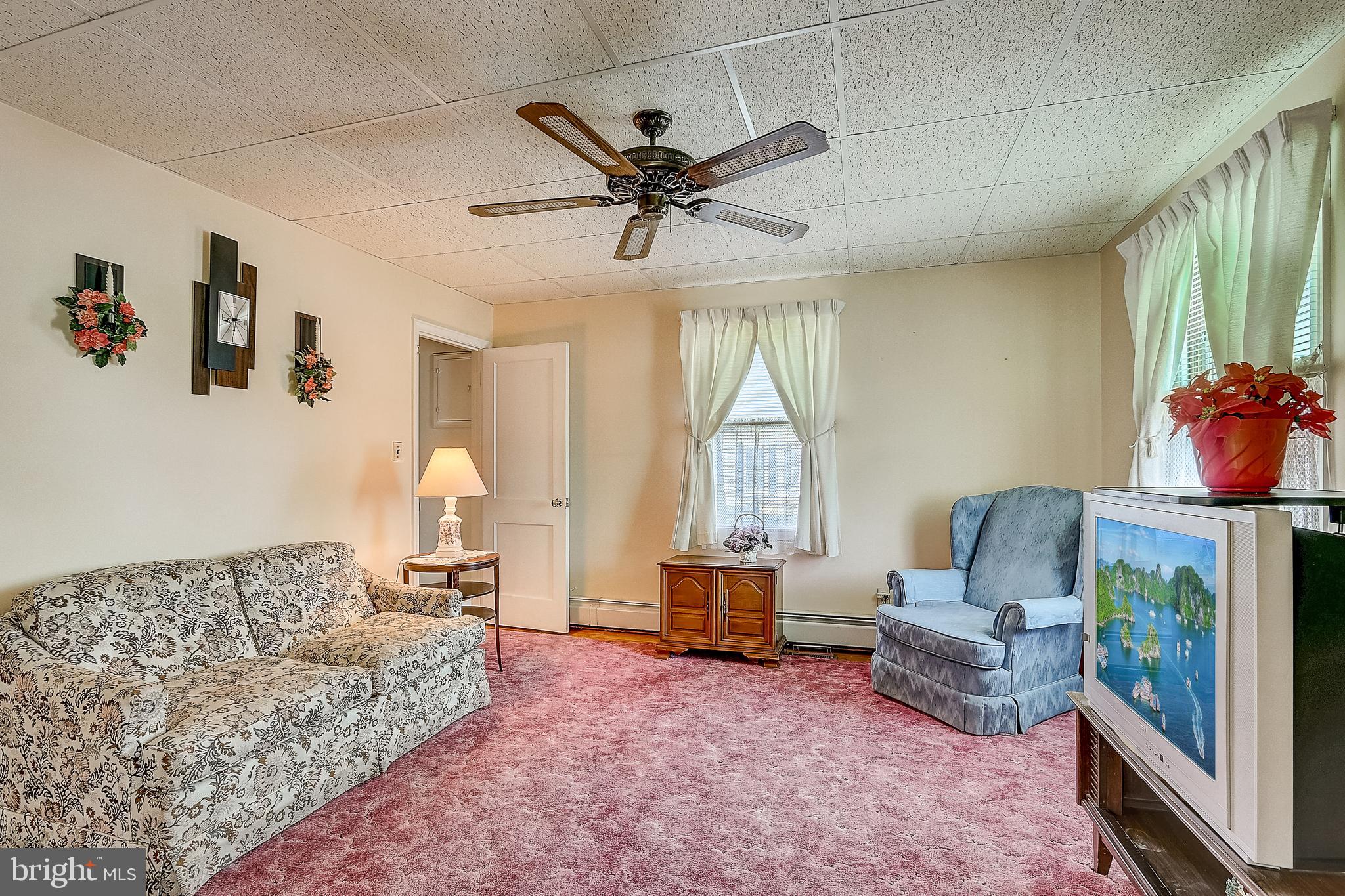 2411 Meadow Road Baltimore, MD 21222 - Photo 6 of 40