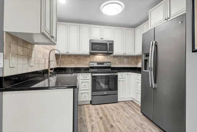 $205,000 | 7911 Windfern Court, Unit 1502, North Charleston, SC 29418