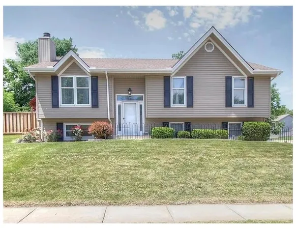 $335,000 | 8626 North Wayland Avenue, Kansas City, MO 64153